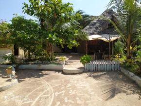 Uhuru art house